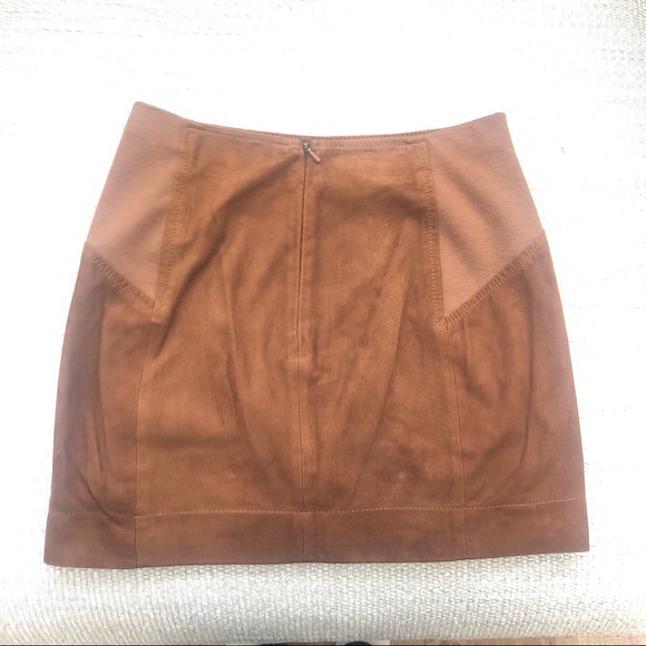 BCBG Max Azria real suede mini skirt - XS - Picture 2 of 5